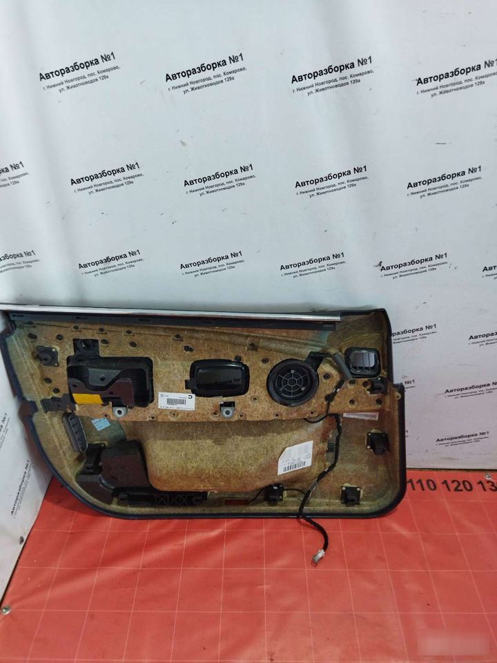 Обшивка двери передняя правая 7 E65 Обшивка двери передняя правая 7 E65