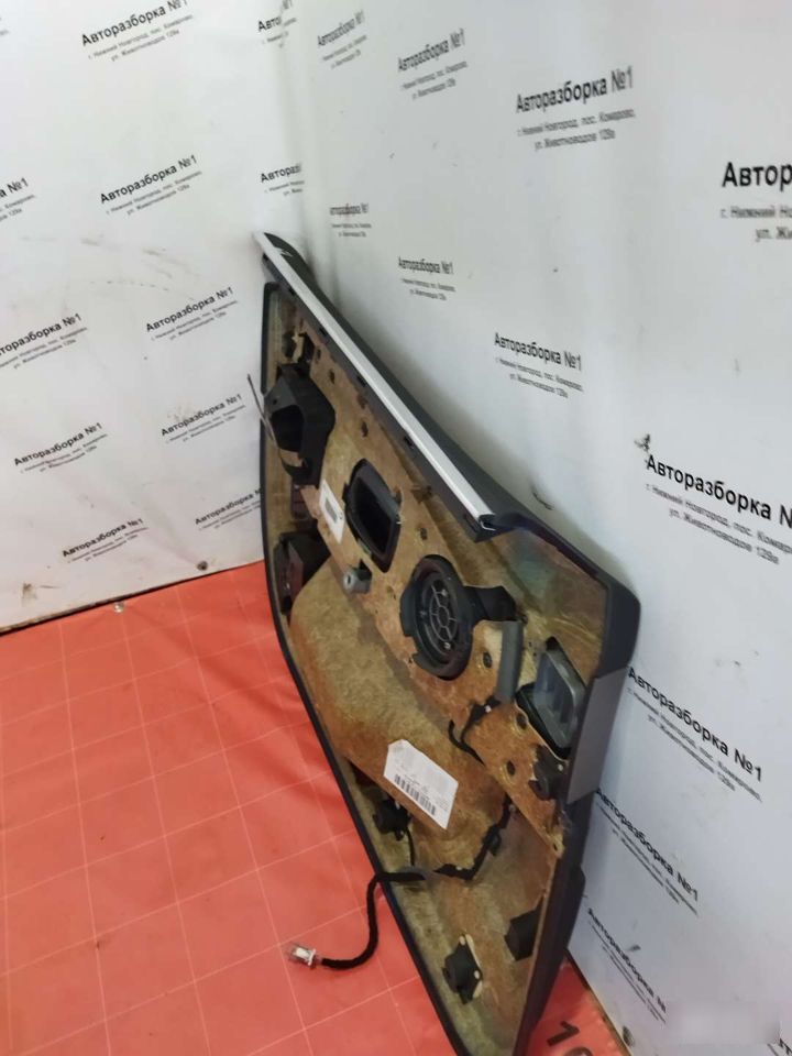 Обшивка двери передняя правая 7 E65 Обшивка двери передняя правая 7 E65