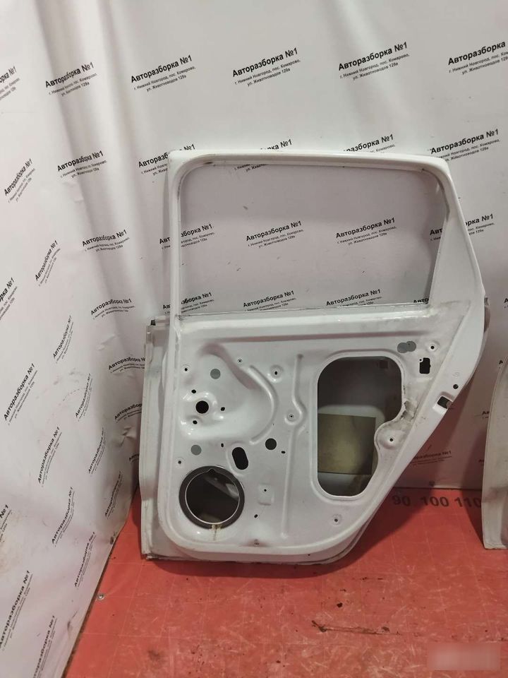 Дверь задняя правая Volkswagen Polo