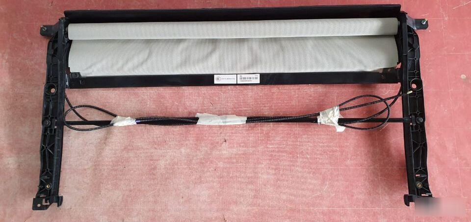 Шторка панорамной крыши Land Rover Range Rover Sport LR050512 новая