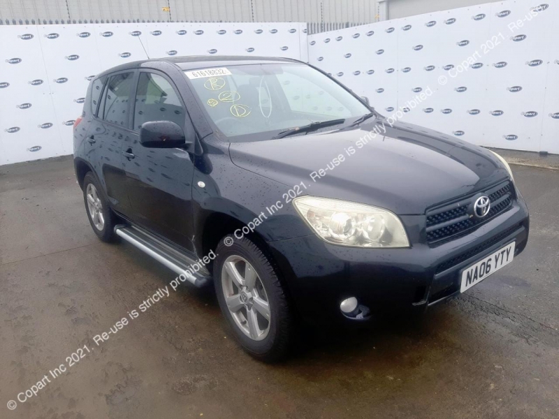 Суппорт передний правый RAV4 30 Суппорт передний правый RAV4 30