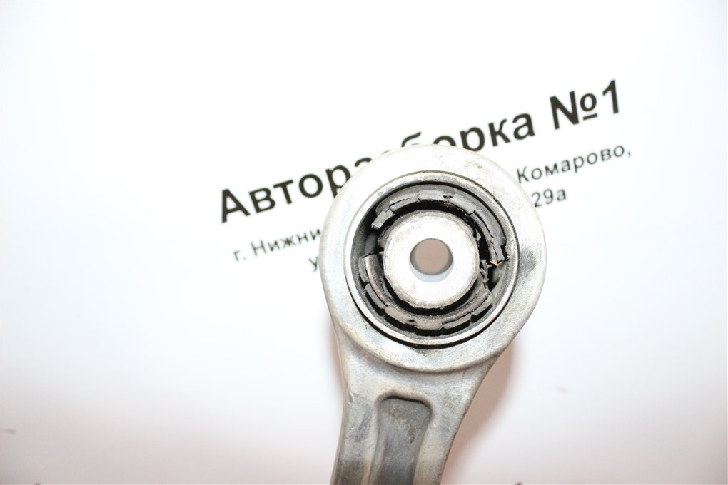 Рычаг подвески нижний передний правый A4 2011 Седан B8 CDN