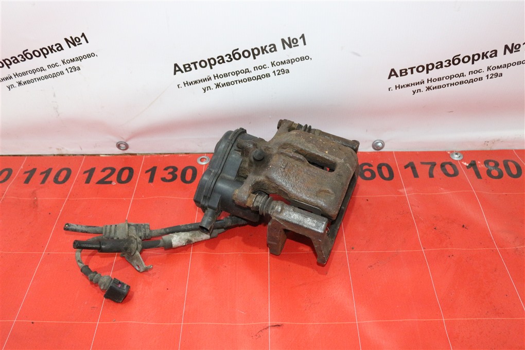 Суппорт тормозной задний правый A4 2011 Седан B8 CDN