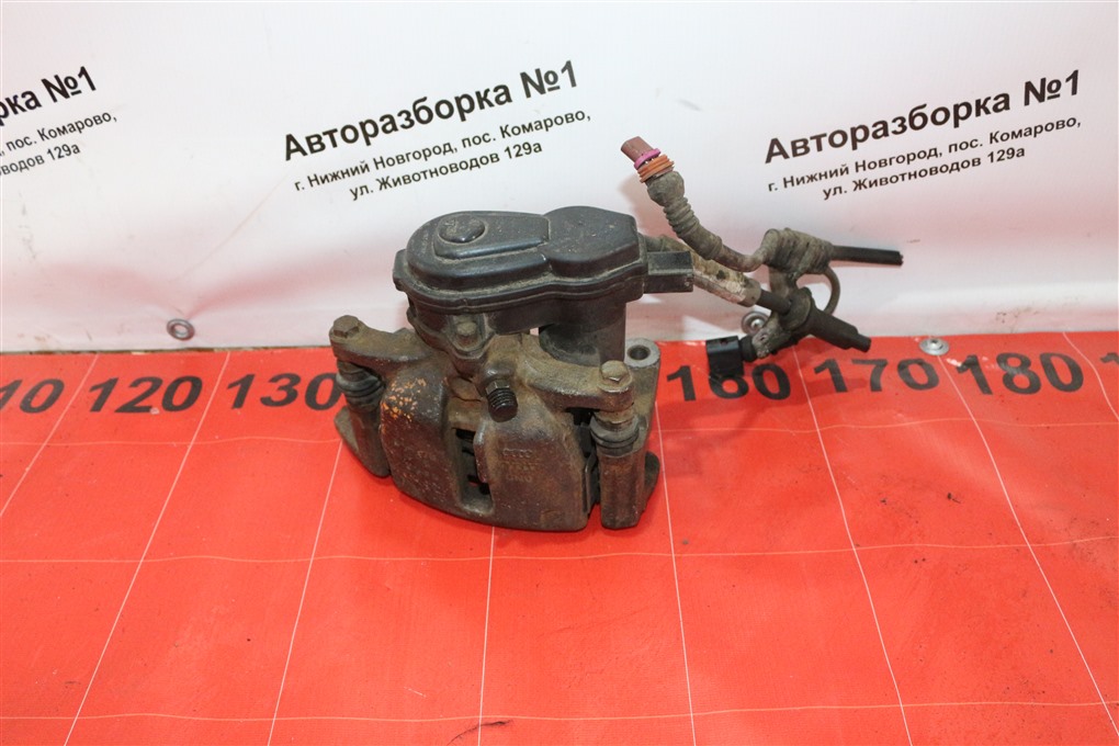 Суппорт тормозной задний правый A4 2011 Седан B8 CDN