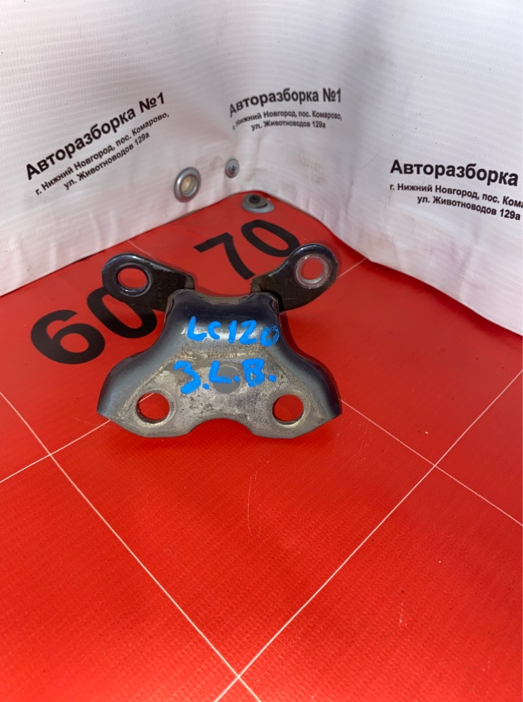 Петля двери задняя левая Toyota Land Cruiser prado 2007 120 1KDFTV 6876035040 контрактная