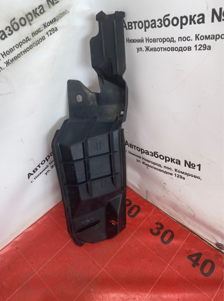 Пыльник крыла передний правый Auris 2007 ZRE151 1ZRFE