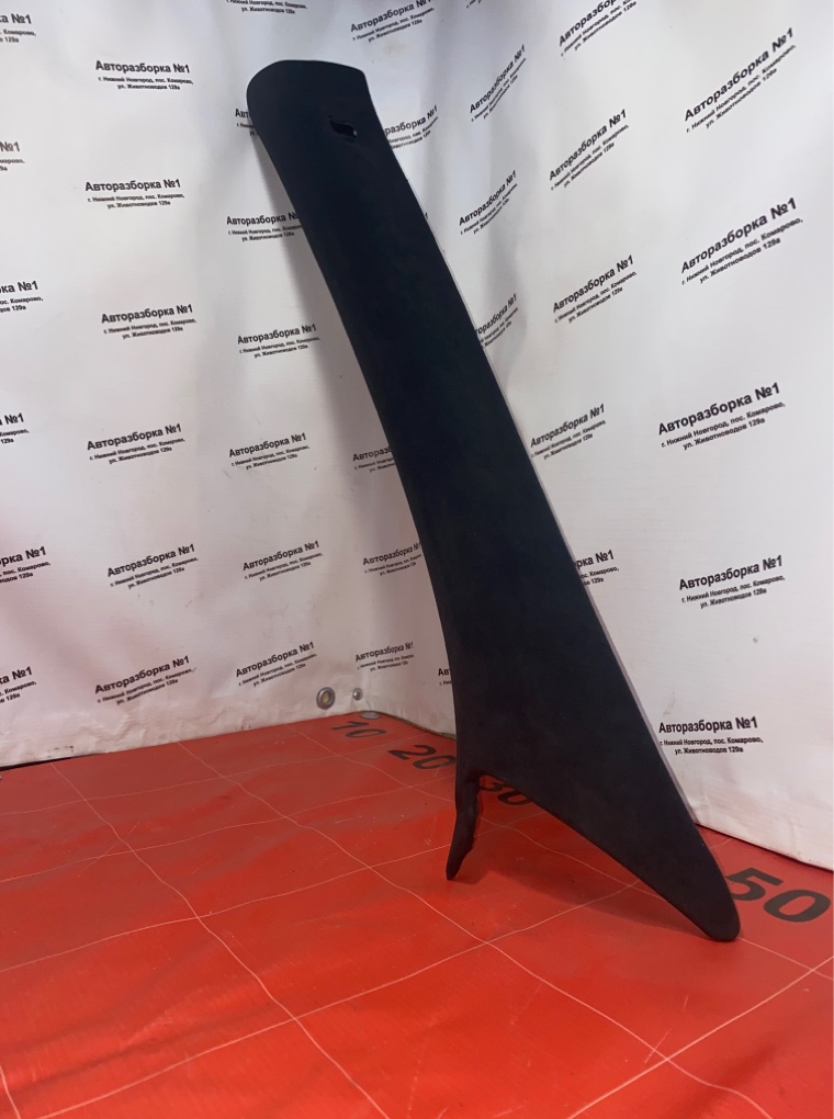 Накладка стойки лобового стекла левая S 2019 X222