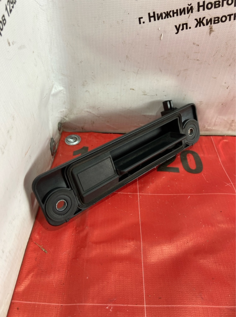 Ручка открывания багажника задняя M-class 2008 164 642.940