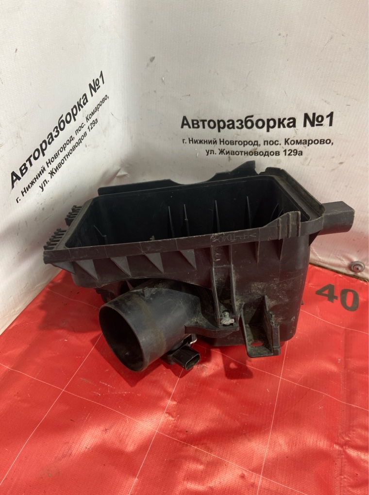 Корпус воздушного фильтра с ДМРВ Toyota Auris 2007 E150 1ZRFE 1770522221 контрактная