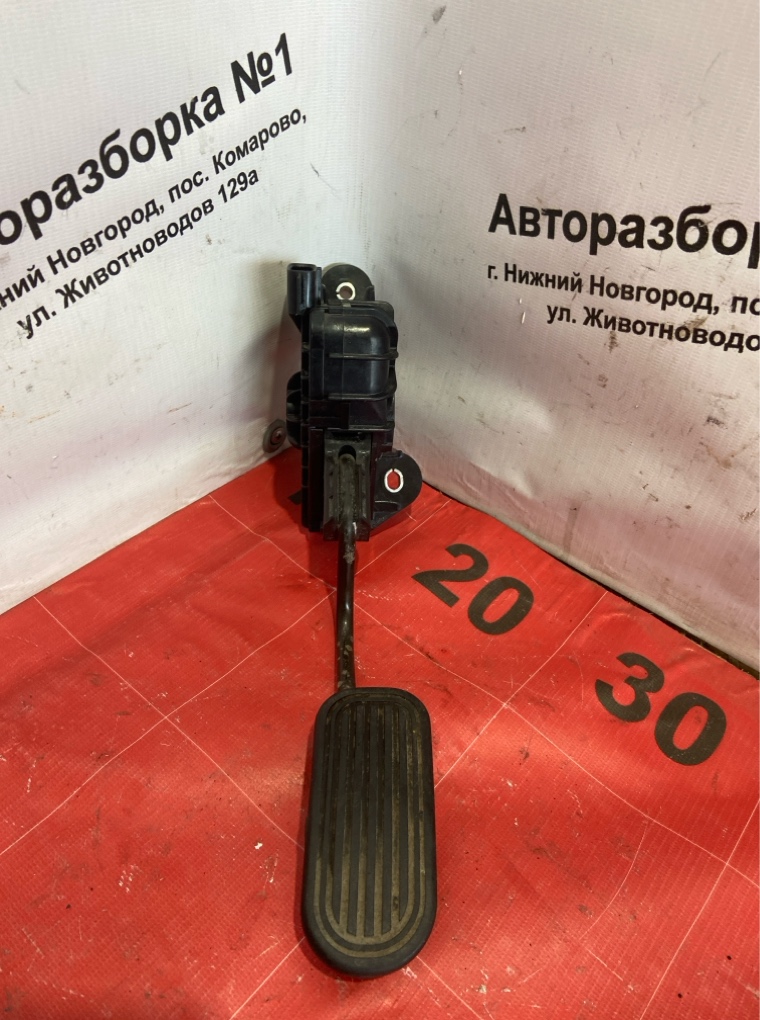 Педаль газа передняя RX300