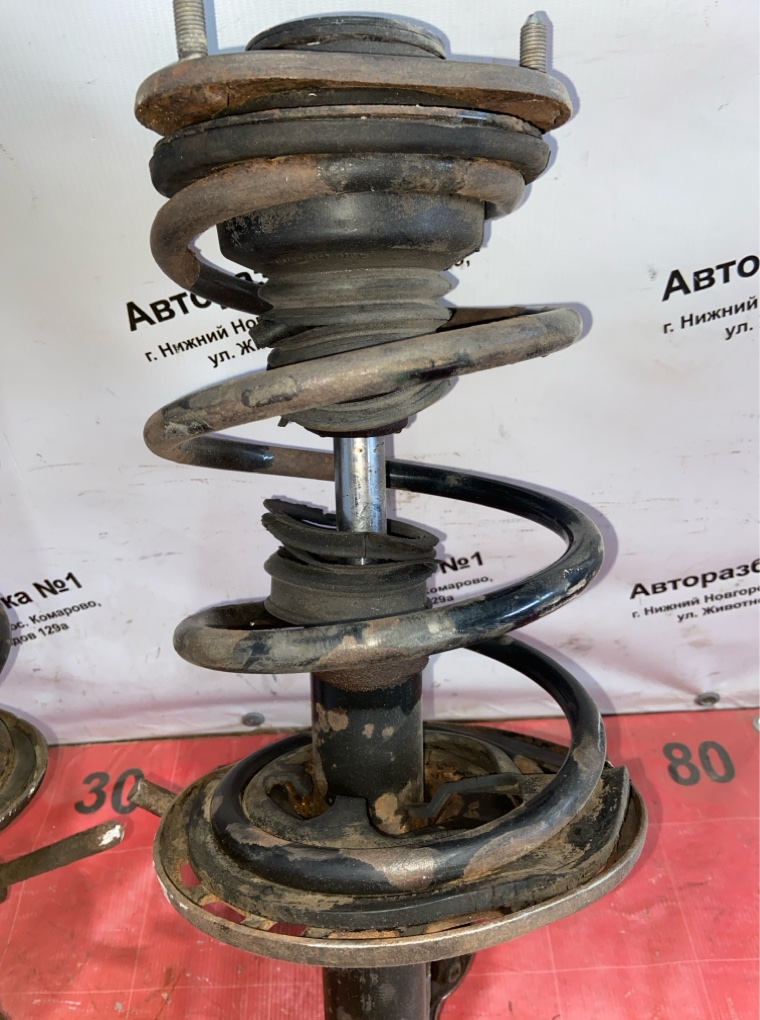 Амортизатор подвески передний RAV4 2008 30 1AZFE