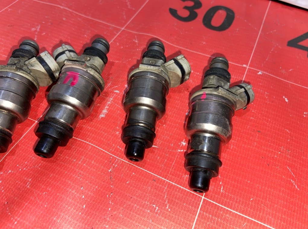 Форсунки топливные Toyota 1VZFE