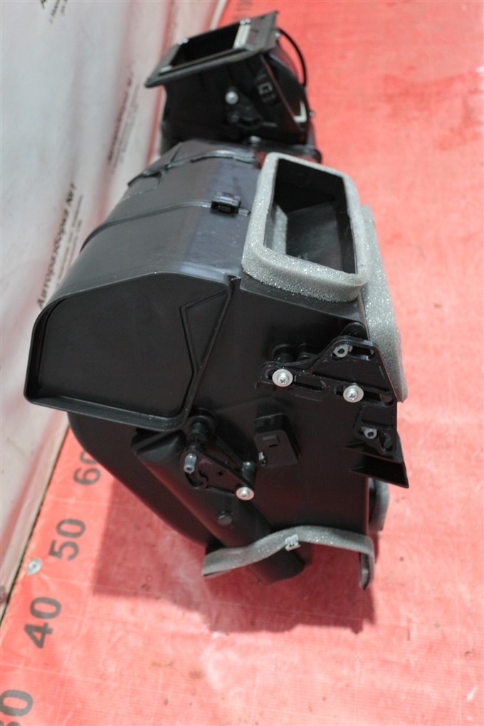 Печка салона Лада Нива Тревел УНИВЕРСАЛ Печка салона Лада Нива Тревел УНИВЕРСАЛ