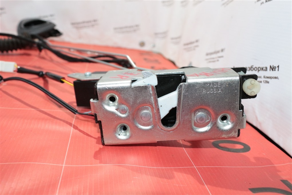 Замок двери задний правый Нива Тревел 2024 УНИВЕРСАЛ