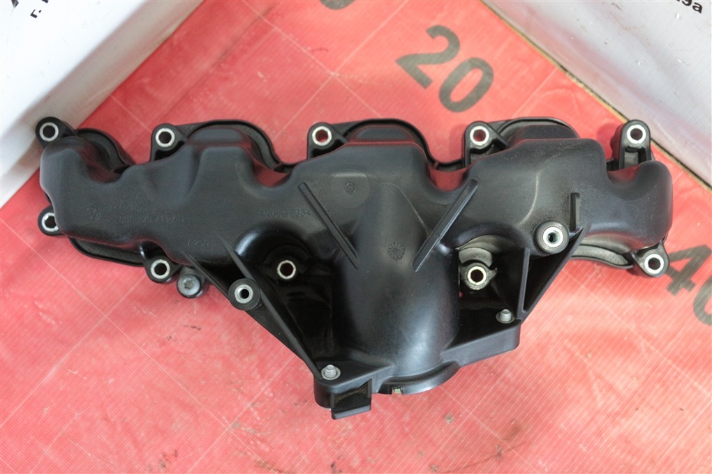 Впускной коллектор Volkswagen Crafter 03L129711AS новая