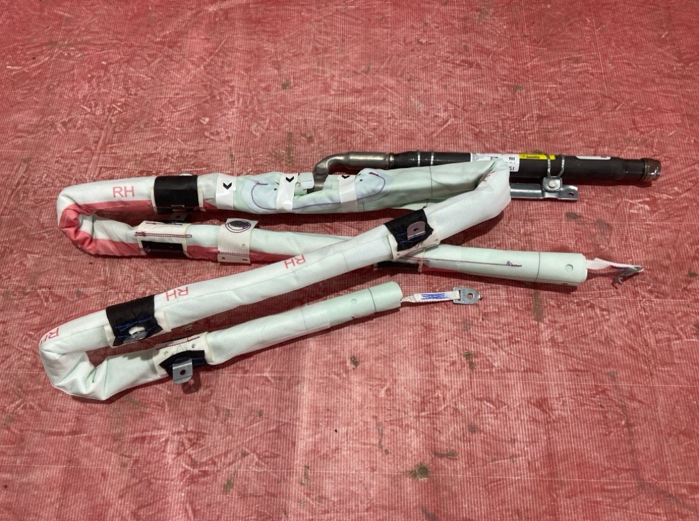 Шторка безопасности Cullinan