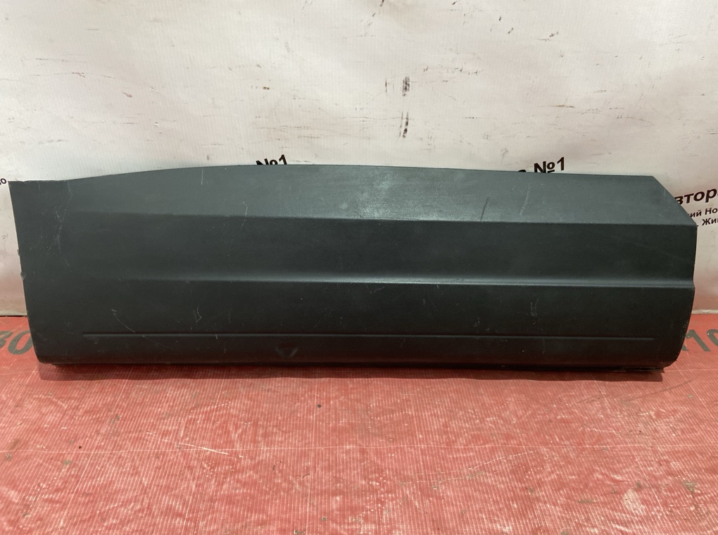 Накладка двери задняя правая Volkswagen Tiguan 5N0854950A контрактная