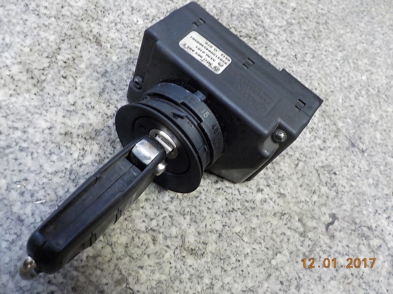 Замок зажигания AUDI S8 2008 седан BSM-002835 3D0905865E Б/У