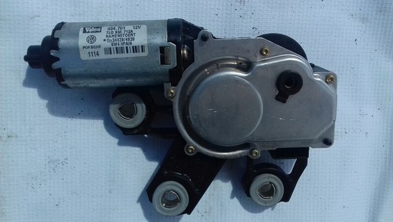 Моторчик стеклоочистителя задний Volkswagen Touareg 2004 AXQ 4.2 7L0955712A Б/У