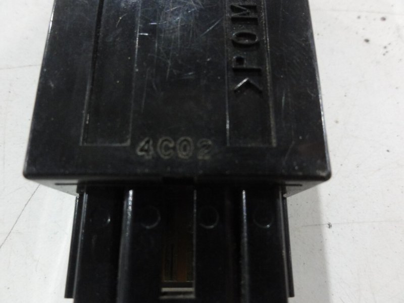 Кнопка противотуманных фар ПТФ передняя Lancer 2004 CS9 4G18