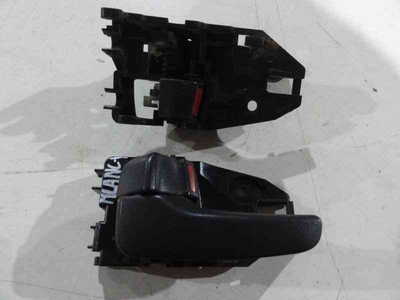 Ручка двери внутренняя левая Mitsubishi Lancer 2004 CS9 4G18 MR627180 Б/У