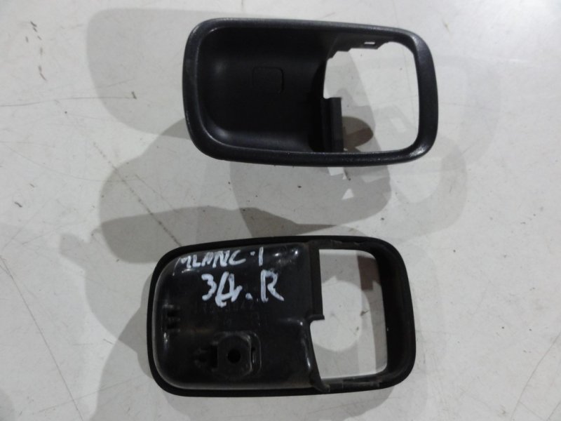 Накладка ручки внутренняя правая Mitsubishi Lancer 2004 CS9 4G18 MR627179 Б/У