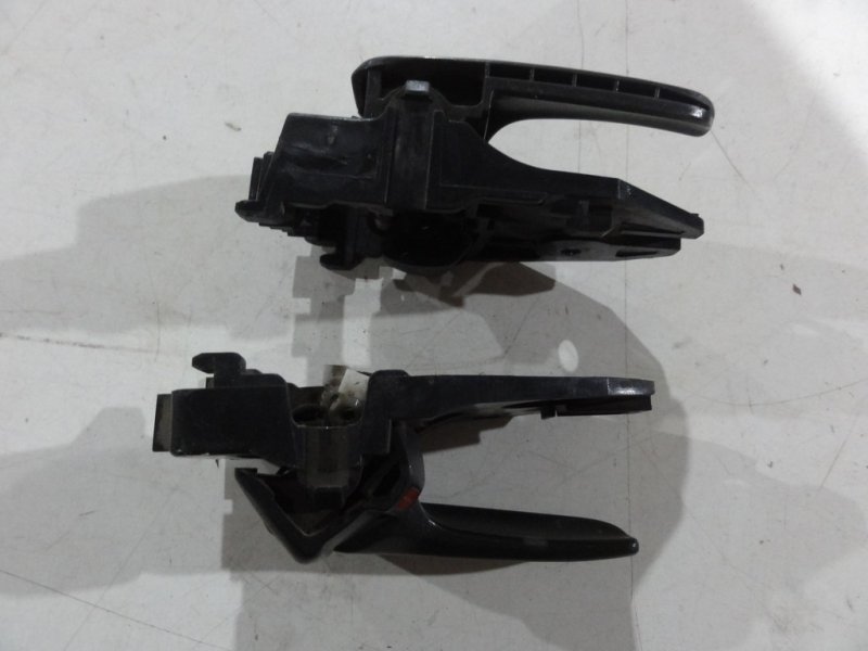 Ручка двери внутренняя левая Lancer 2004 CS9 4G18