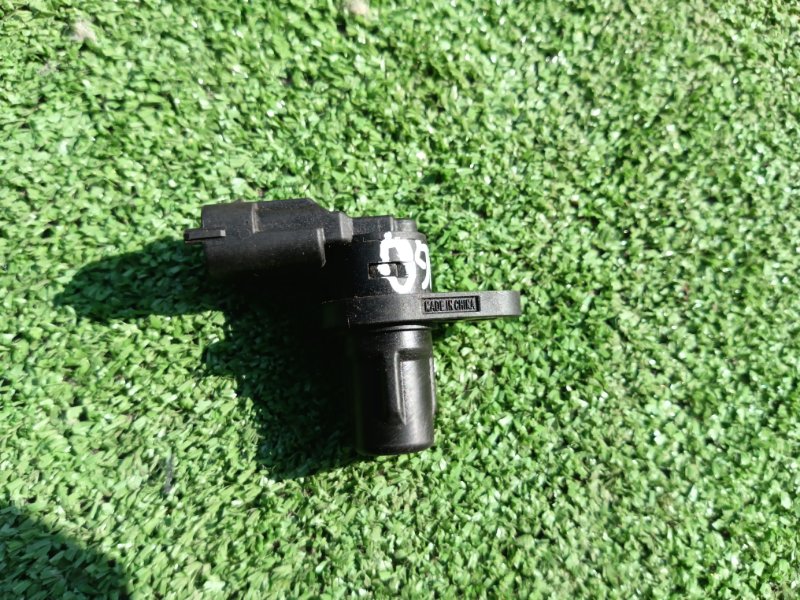 Датчик положения распредвала Tingo