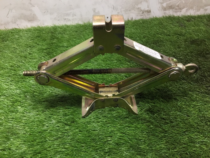 Домкрат MK MR479QA