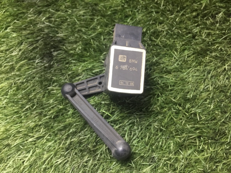 Датчик дорожного просвета передний BMW 3 2009 E90/E91 N46B20 37146853759 контрактная