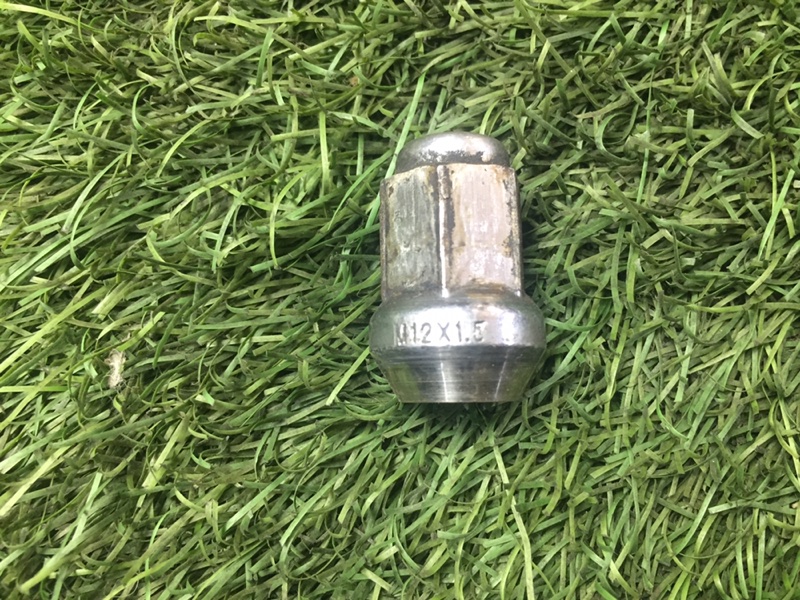 Гайка колесная Mazda 3 2007 BK Z6 652169 B00237160B Б/У