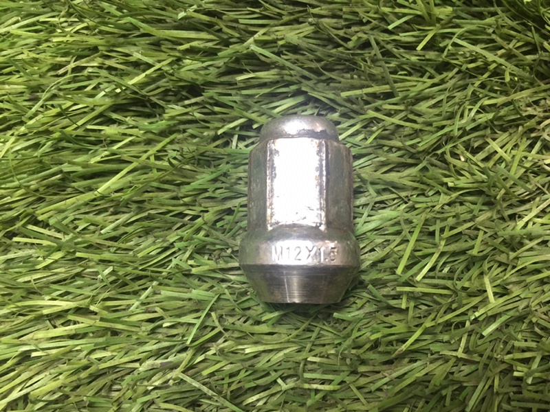 Гайка колесная Mazda 3 2007 BK Z6 652169 B00237160B Б/У