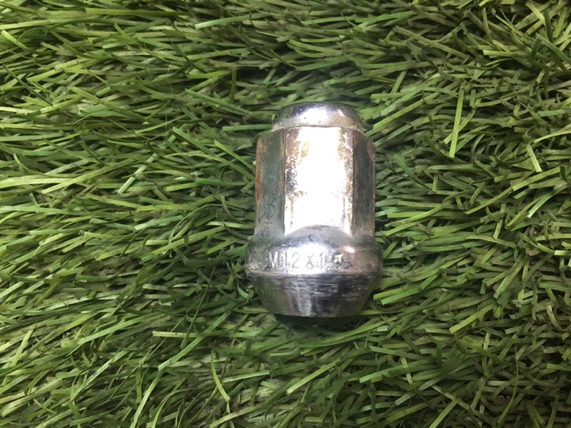 Гайка колесная Mazda 3 2007 BK Z6 652169 B00237160B Б/У