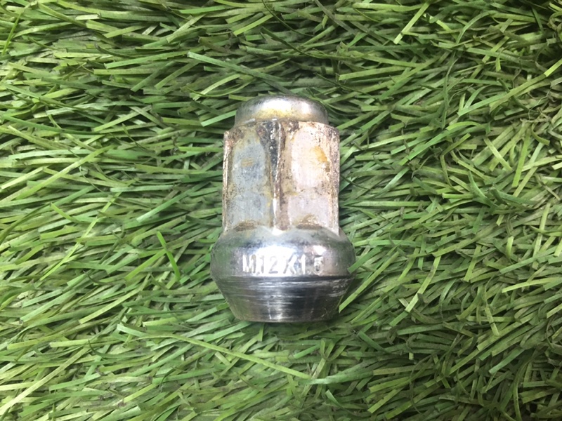 Гайка колесная Mazda 3 2007 BK Z6 652169 B00237160B Б/У