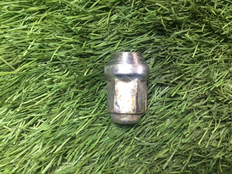 Гайка колесная 3 2007 BK Z6 652169