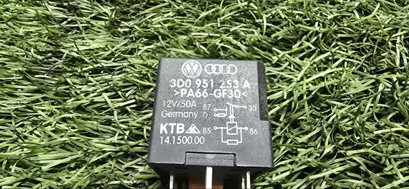 Реле Volkswagen Passat B6 BVY 2.0