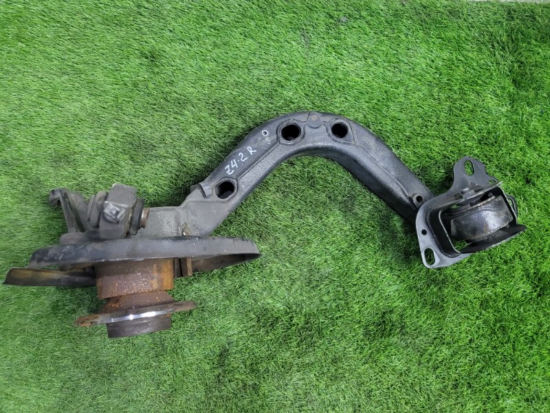 Кулак поворотный задний правый Z4 2006 E85 N52B30A