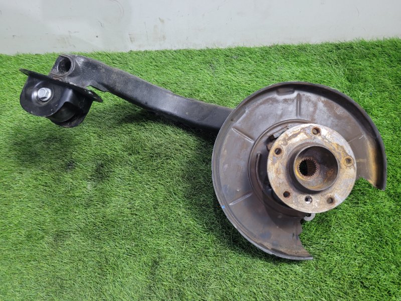 Кулак поворотный задний правый BMW Z4 E85 N52B30A