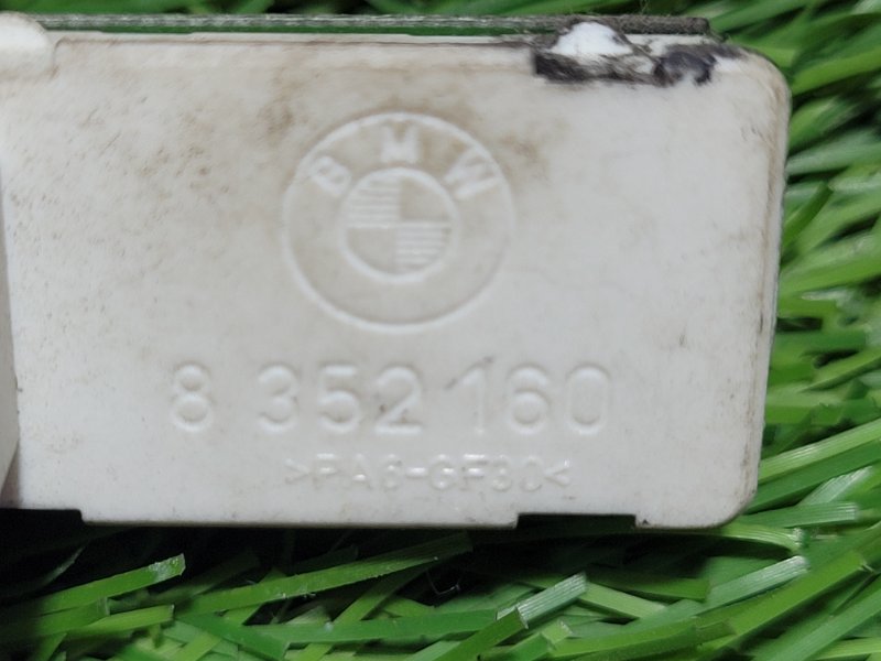 Кнопка памяти сиденья 7 2001 E38 M62B44TU