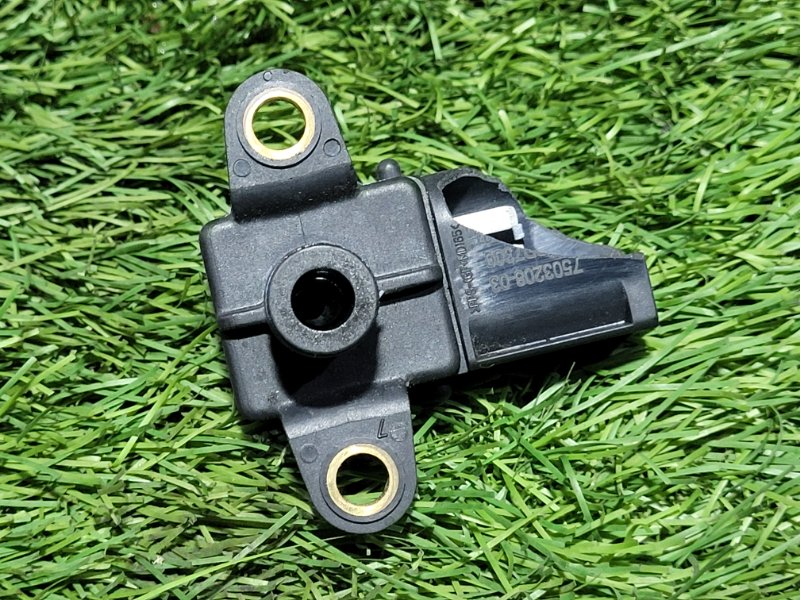 Датчик абсолютного давления 3 2003 E46 N42B20AB Датчик абсолютного давления 3 2003 E46 N42B20AB