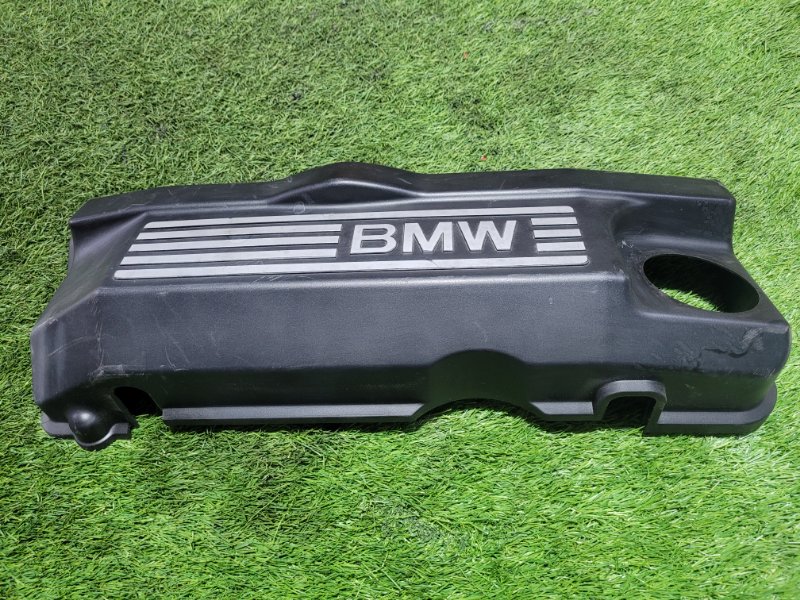 Запчасть крышка двигателя декоративная BMW 3 2003 E46 N42B20AB 11127530742 контрактная Крышка двигателя декоративная BMW 3 2003 E46 N42B20AB 11127530742 контрактная