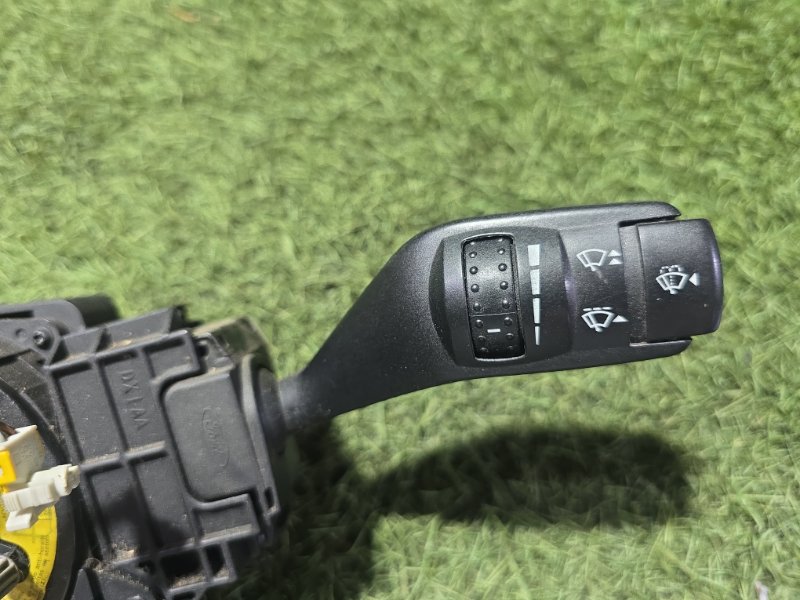 Переключатели подрулевые в сборе Ford Focus 2 седан Zetec-S PFI