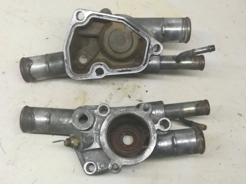 прокладка корпуса термостата 4g64. корпус термостата 4g64. термостат форд мондео 2. термостат ситроен с4 ес5. термостат volkswagen golf 4.