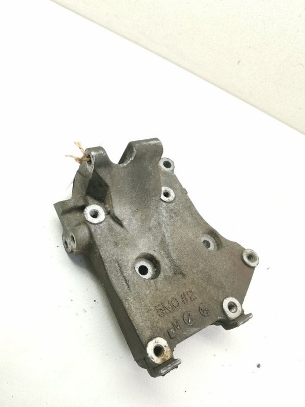Кронштейн генератора Nissan Primera QP12 QG18DE