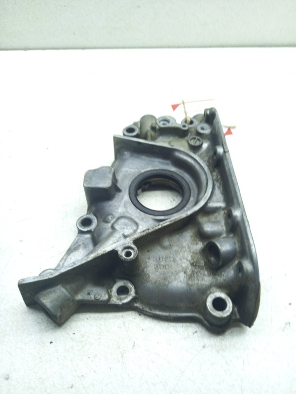 Насос масляный Mazda Premacy CP8W FSDE