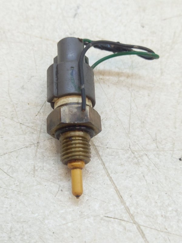 Датчик охлаждающей жидкости на хонда одиссей. Одиссей датчики температуры. Одиссей датчики температуры. Хонда одиссей датчик температуры воздуха на впуске. Датчик температуры охлаждающей жидкости хонда одиссей ra6 f23a.