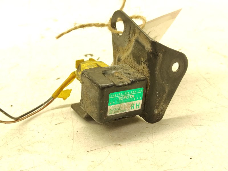 Датчик airbag Toyota Corolla Spacio AE111 4AFE