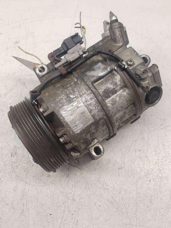 Компрессор кондиционера. Nissan Serena C25 MR20DE