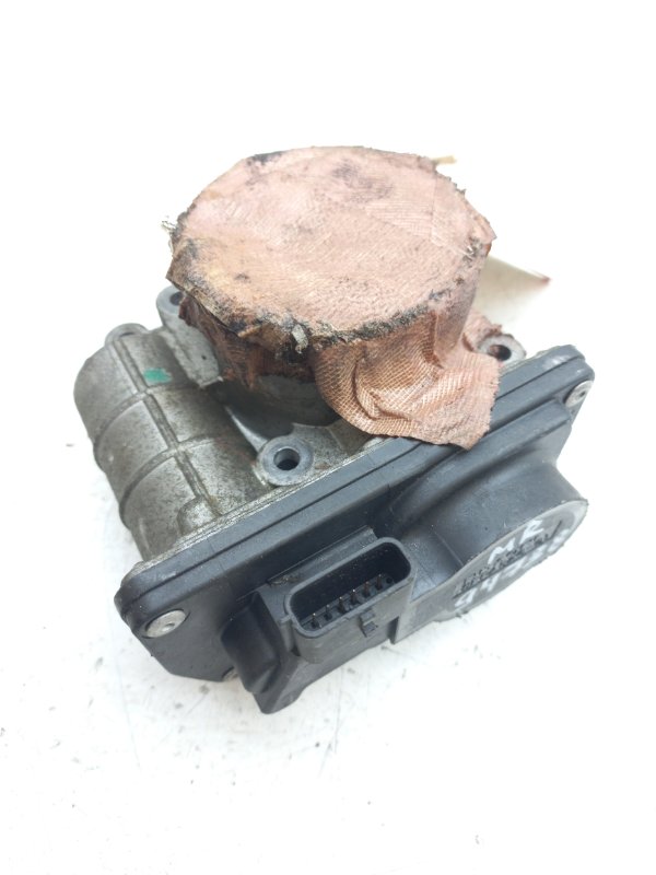 Заслонка дроссельная Nissan Serena C26 MR20DD