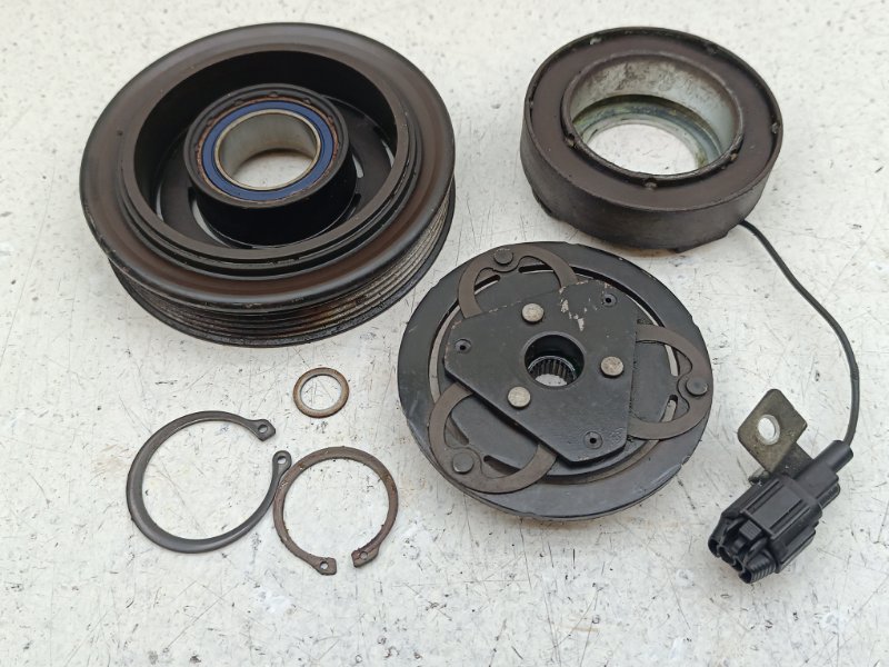 Шкив компрессора кондиционера Nissan Note E11 CR14DE